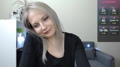 Snapshot of sunny_bunny6 chatting on December 2024 02:12:01 AM Naomi online show from December 2024 02:12:01 AM