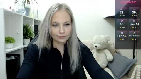 Snapshot of sunny_bunny6 chatting on September 2025 03:17:02 AM Naomi online show from September 2025 03:17:02 AM