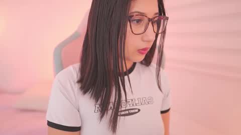 SUNNY online show from January 2026 03:39:01 PM