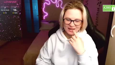 sunny mood online show from March 2025 04:38:02 AM