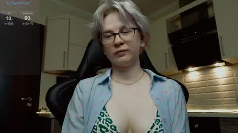 sunny mood online show from June 2026 05:25:01 AM