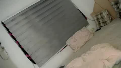Snapshot of sunny_sexie chatting on July 2026 03:18:02 PM sunny_sexie online show from July 2026 03:18:02 PM