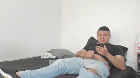 Christian Vanessa online show from December 2024 04:16:02 PM