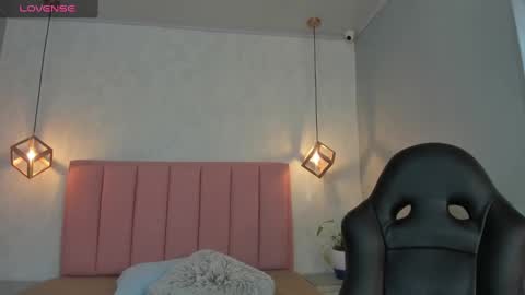  S U N N Y online show from September 2025 12:29:02 PM