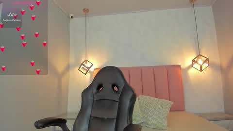  S U N N Y online show from March 2026 12:53:01 PM