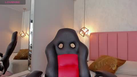  S U N N Y online show from July 2026 12:57:02 PM