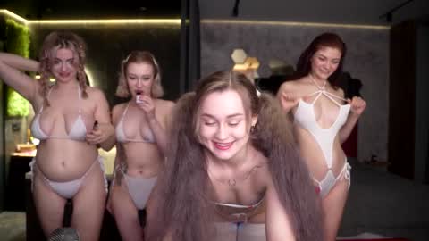 Fia  -  TG -  Mia -  Alice -  online show from November 2025 01:27:01 AM