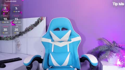      online show from January 2025 12:04:02 PM