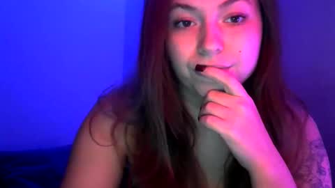 Snapshot of sunset_li chatting on November 2025 01:00:01 PM Lisa online show from November 2025 01:00:01 PM