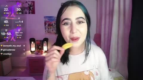 Snapshot of sunset_pienk chatting on June 2026 05:56:01 AM Sunset online show from June 2026 05:56:01 AM