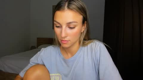 sunsetwithava online show from September 2025 05:08:02 AM