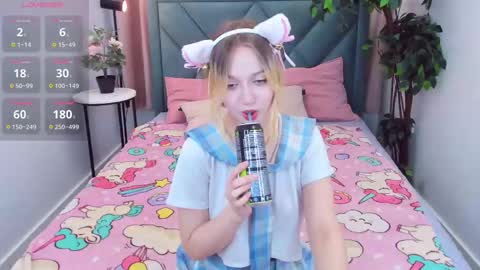 Snapshot of sunshine_angela chatting on March 2025 06:54:02 AM ANGELA online show from March 2025 06:54:02 AM