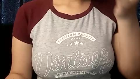 Annie online show from February 2025 10:09:01 PM