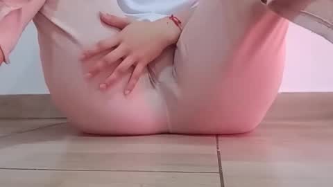 Annie online show from October 2025 04:20:02 PM