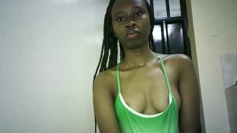 Snapshot of sunshine_g chatting on October 2025 01:28:02 AM Sunshine online show from October 2025 01:28:02 AM