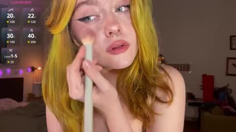 Lina online show from March 2026 05:16:02 PM