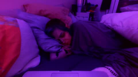 UNH1N3 online show from September 2025 02:22:01 AM