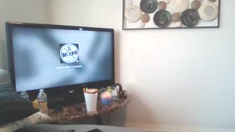 WATCHMEMAKEYOUCUM online show from December 2024 02:38:02 PM