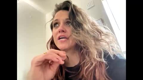 WATCHMEMAKEYOUCUM online show from December 2024 05:22:02 PM