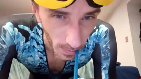 Snapshot of super_dave88 chatting on January 2025 05:11:01 AM Super dave88 online show from January 2025 05:11:01 AM