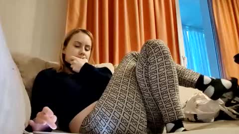 Snapshot of supereasyx chatting on January 2025 12:04:02 PM Annie online show from January 2025 12:04:02 PM