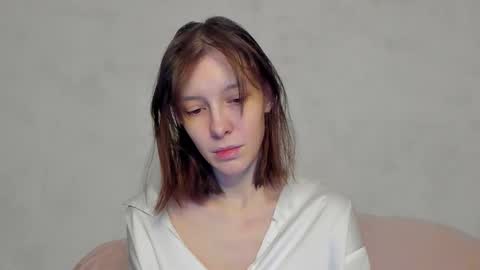 Una online show from February 2026 02:54:02 AM