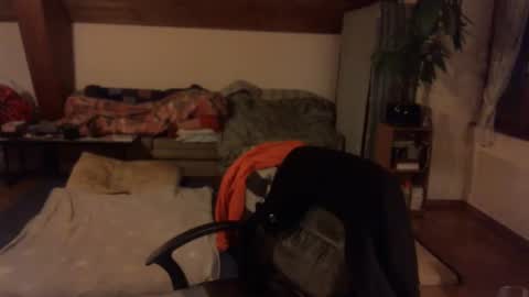 Snapshot of supersquirrel81 chatting on January 2026 05:50:01 PM supersquirrel81 online show from January 2026 05:50:01 PM