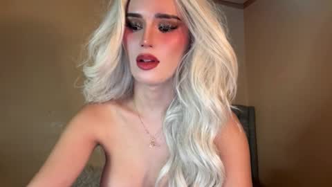 Mia online show from February 2025 01:32:01 AM