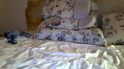 surrogate_play online show from January 2025 08:26:01 PM