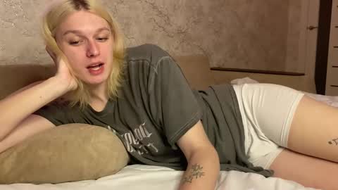 Vladiva online show from November 2025 09:06:02 PM