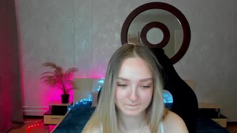 Snapshot of susan__clark chatting on January 2025 04:10:02 AM Annie online show from January 2025 04:10:02 AM