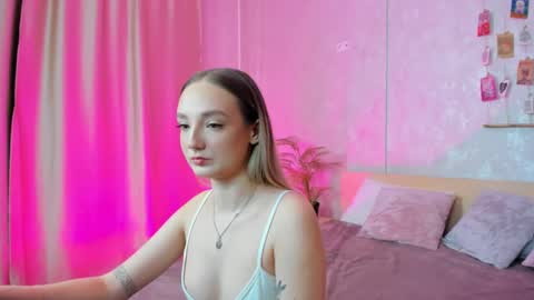 Snapshot of susan__clark chatting on February 2025 01:13:01 AM Annie online show from February 2025 01:13:01 AM