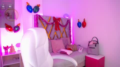 Susan online show from December 2024 11:33:02 AM