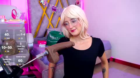 Susan online show from November 2025 11:14:01 AM