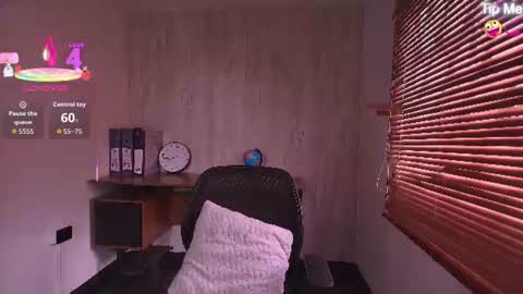 susan_voltaire online show from July 2026 09:17:02 PM
