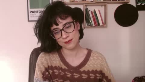 susana_w online show from September 2025 09:30:01 PM