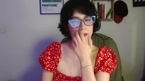 susana_w online show from November 2025 10:45:01 PM