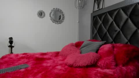 Susana W online show from February 2025 10:59:01 AM