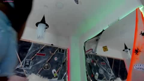 susanahenao online show from October 2025 08:52:01 PM