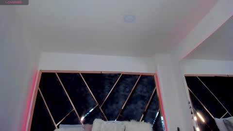 susanahenao online show from November 2025 06:43:02 PM