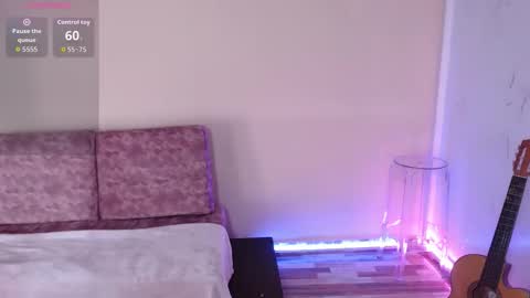 Susana hendrix    online show from February 2026 06:44:01 PM