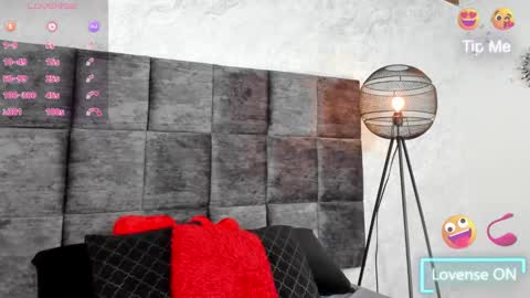 Susan online show from February 2025 08:51:02 PM