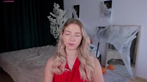 Susan online show from October 2025 03:53:02 AM