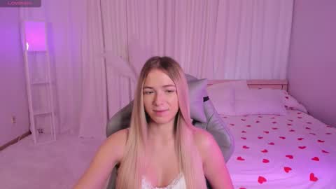 Susan online show from November 2025 04:22:02 AM