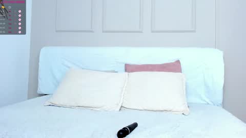 Amelia  online show from February 2025 07:22:02 PM