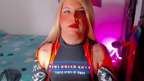 Snapshot of susej_exotic69 chatting on February 2025 04:14:02 PM ale online show from February 2025 04:14:02 PM