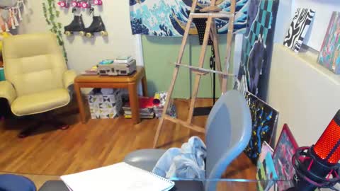   online show from November 2025 01:19:01 AM