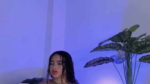 Snapshot of susimendez_ chatting on July 2026 01:20:01 AM susi online show from July 2026 01:20:01 AM