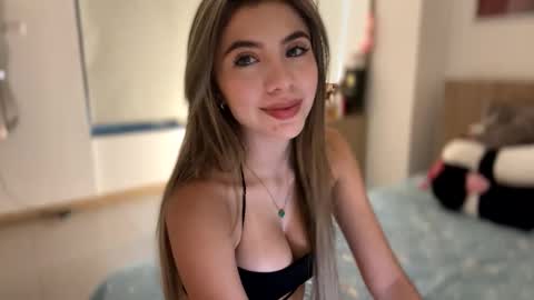  Susy  online show from December 2024 10:43:02 PM