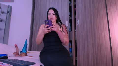 Andrea online show from April 2026 01:43:01 AM